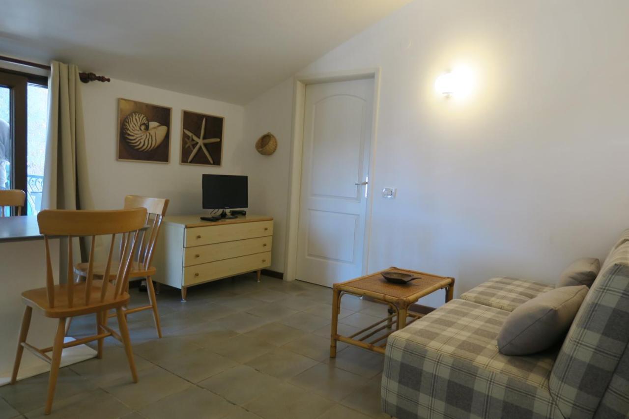 Apartman Number 9 ロヴィニ エクステリア 写真