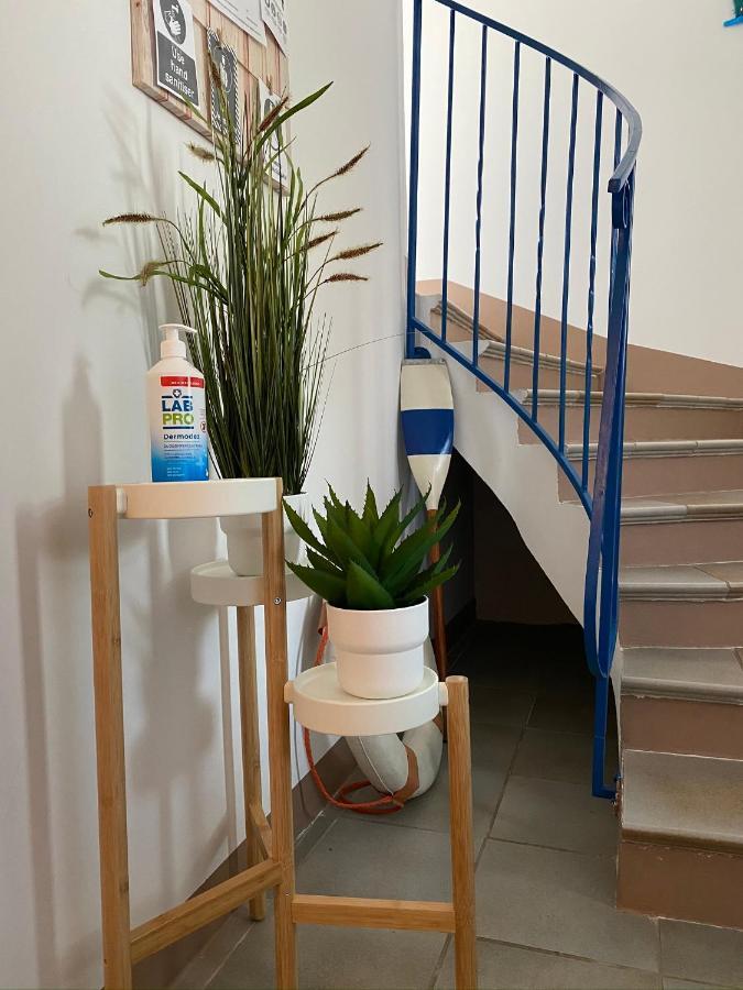 Apartman Number 9 ロヴィニ エクステリア 写真