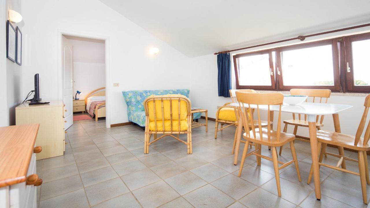Apartman Number 9 ロヴィニ エクステリア 写真